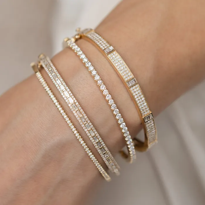 18 Karat Yellow Gold 165cts Diamond Hinge Bracelet RACHEL LYNN CHICAGO Bracelets