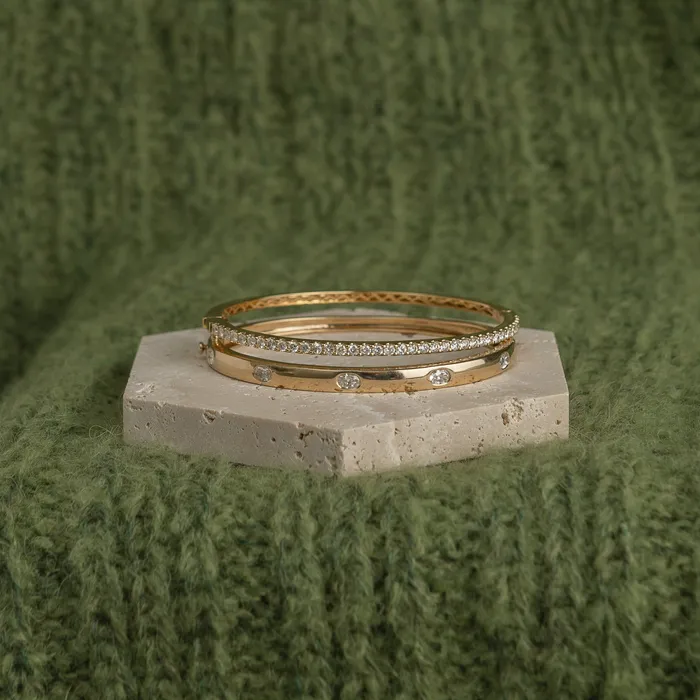 18 Karat Yellow Gold 165cts Diamond Hinge Bracelet RACHEL LYNN CHICAGO Bracelets