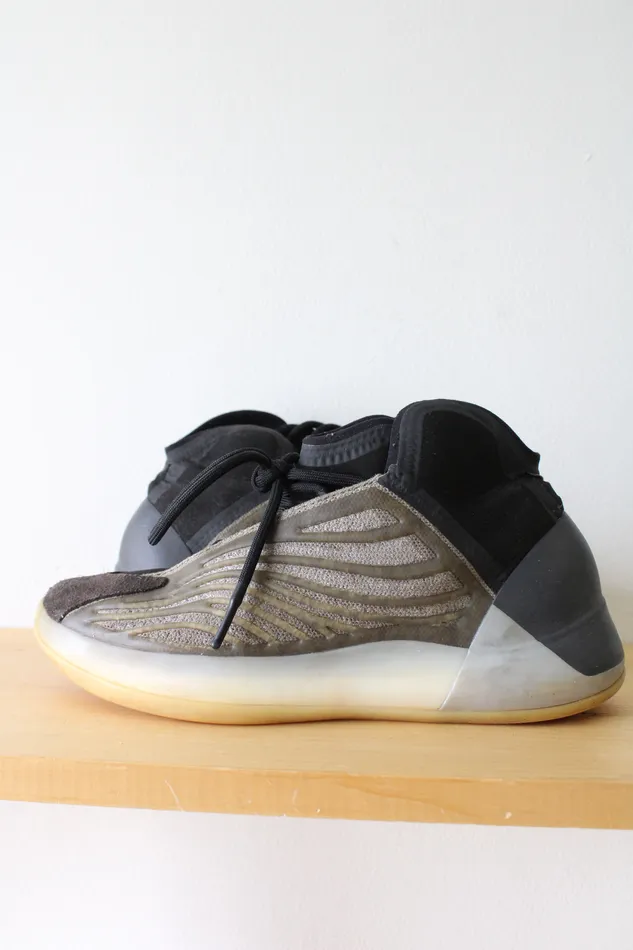 Adidas Yeezy QNTM Barium Gray Black Sneakers Size 9 Adidas Rings