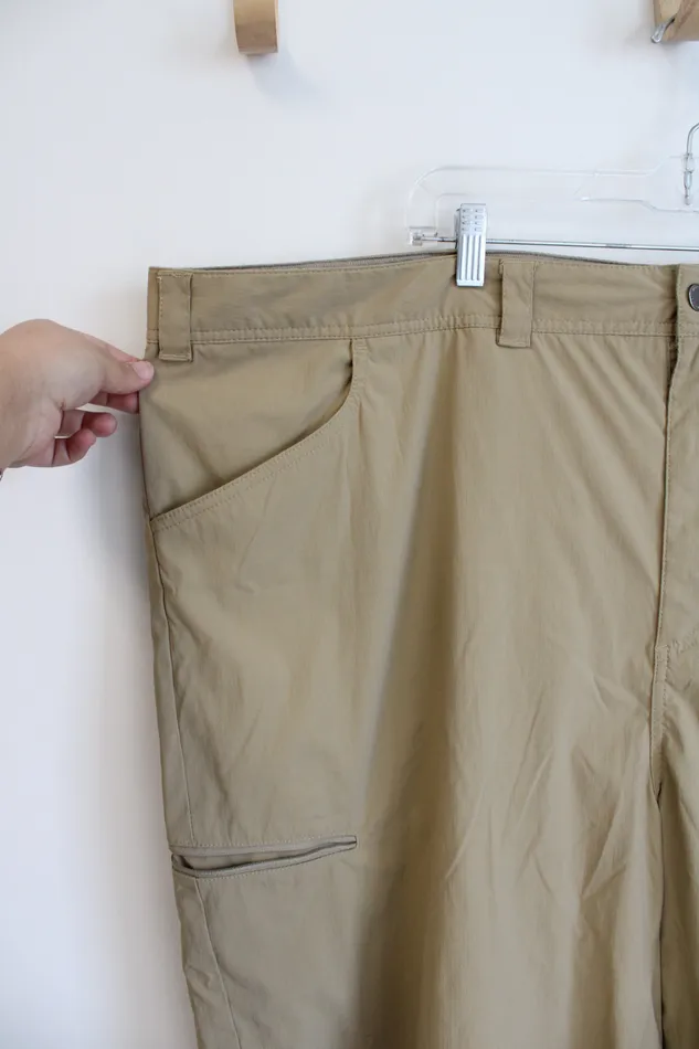 Columbia Columbia Tan Shorts 52 Earrings