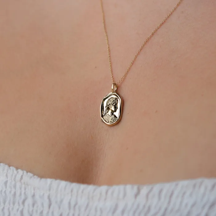 COMMON ERA Necklaces Agrippina Molten Gold Pendant