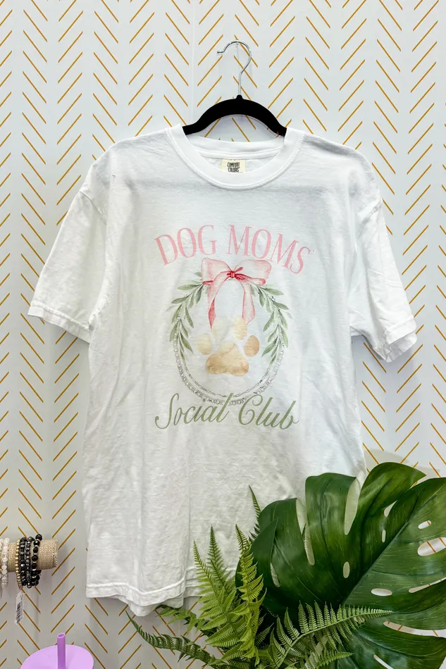 Dog Mom Social Club Graphic Tee White Dash Forward Rings