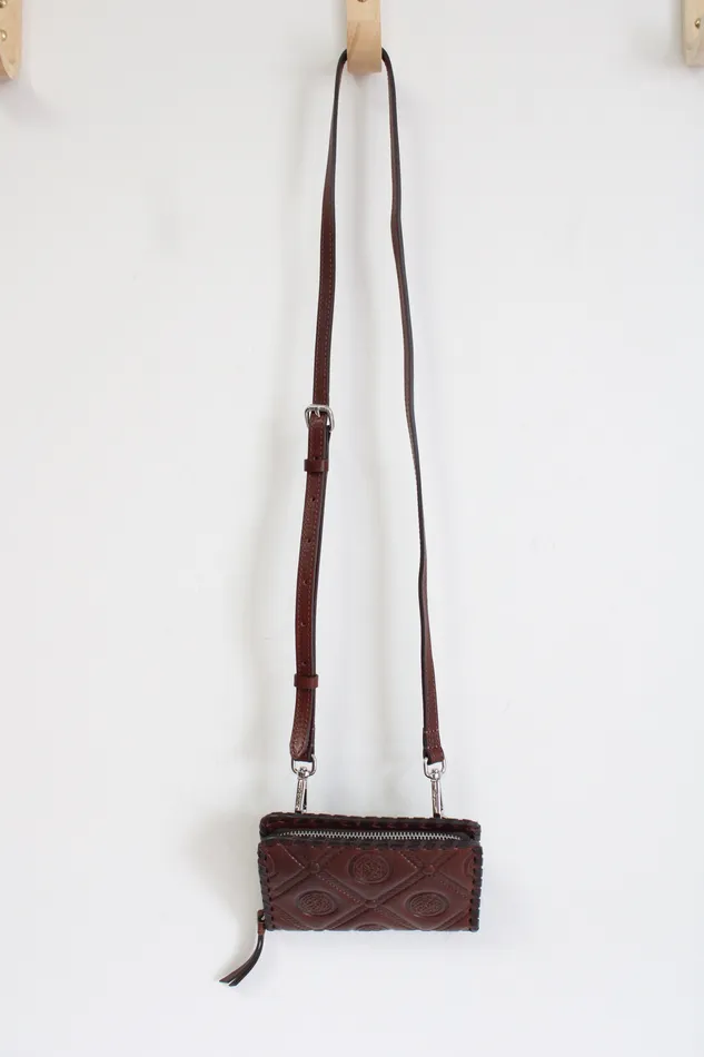 Earrings Brighton Ferrara Medium Brown Embossed Leather Zip Wallet Brighton