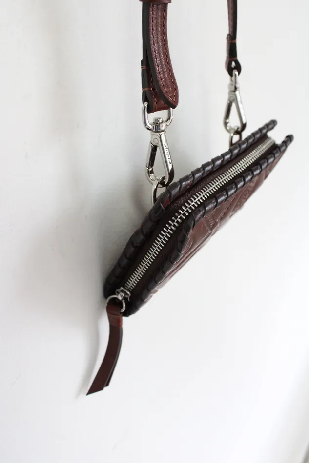 Earrings Brighton Ferrara Medium Brown Embossed Leather Zip Wallet Brighton