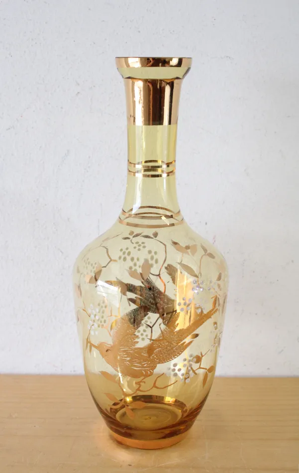 Earrings Jubilee Thrift Vintage Yellow Gold Bird Leaf Patterned Decanter
