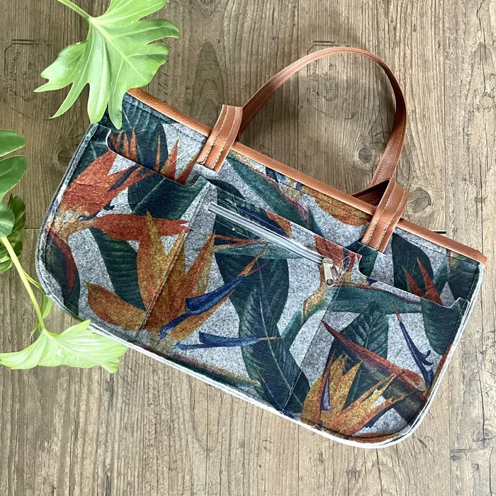 ECOGEM Earrings Velt Picnic Bag Strelitzia