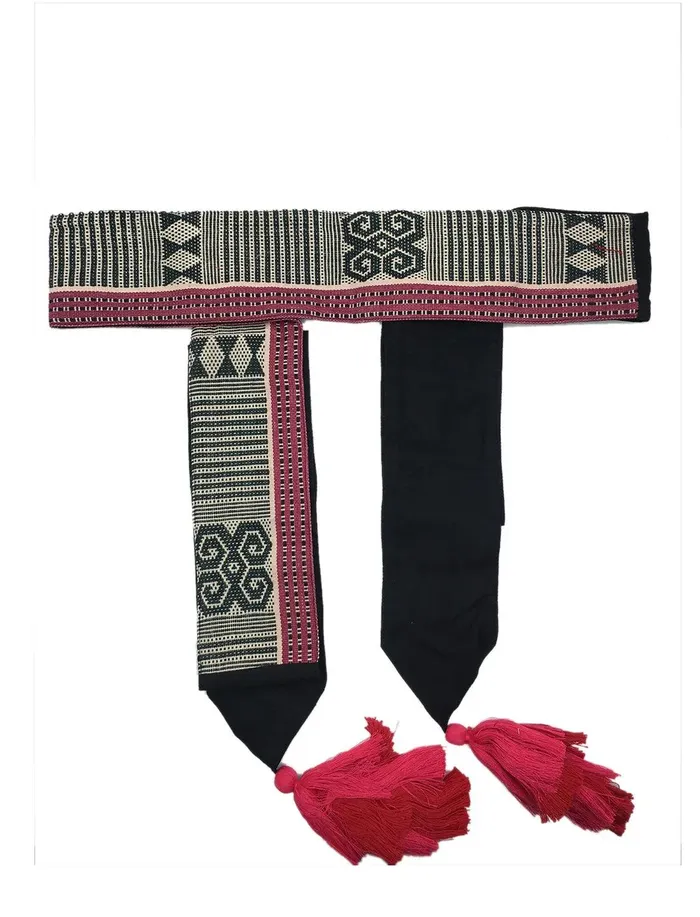 Erika Pea Earrings LOLA LOMBOK BELT