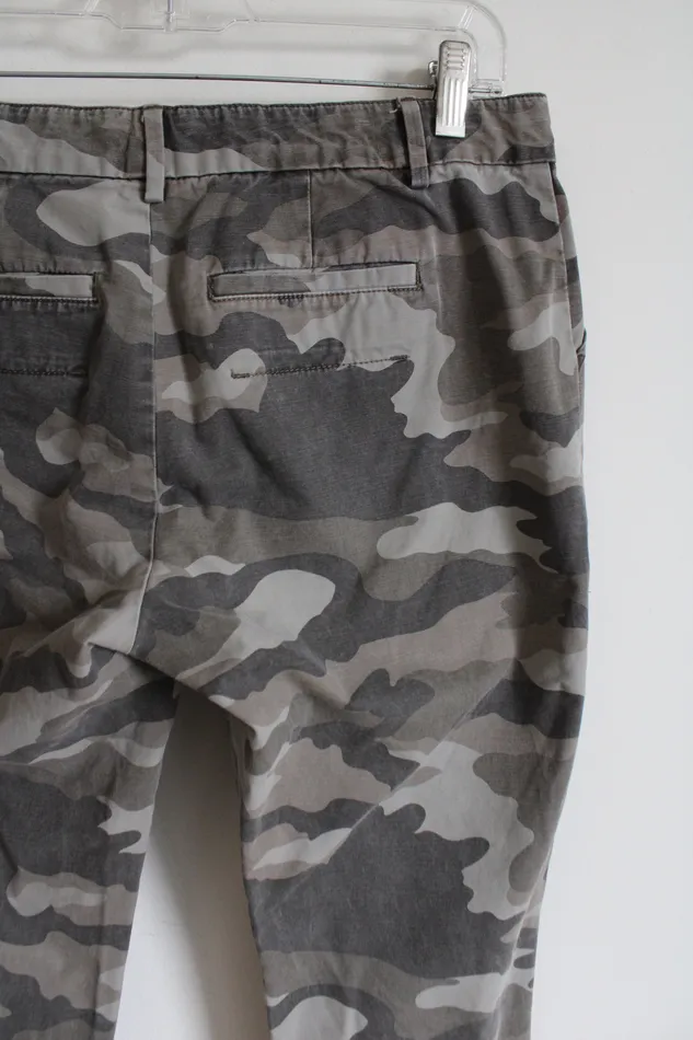 Gap Camo Chino Pant 2 Gap Earrings