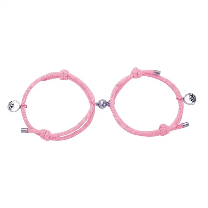 Gold Shield Pulseras de pareja Earrings