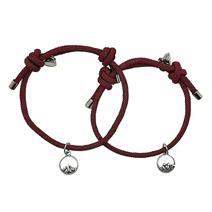 Gold Shield Pulseras de pareja Earrings