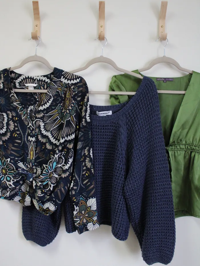 HM Rings HM Blue Pattern Blouse 6