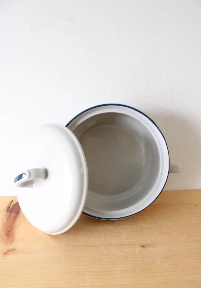 Heritage Gray Speckled Stoneware Blue Floral Covered Dish Heritage Rings