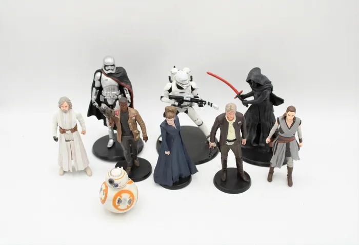 Jubilee Thrift Earrings Star Wars The Last Jedi Figurines