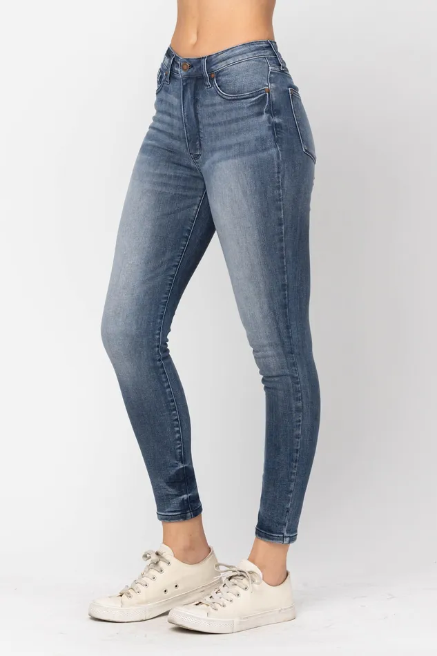 JUDY BLUE HIGH WAIST TUMMY CONTROL CONTRAST SKINNY JEANS JUDY BLUE Rings