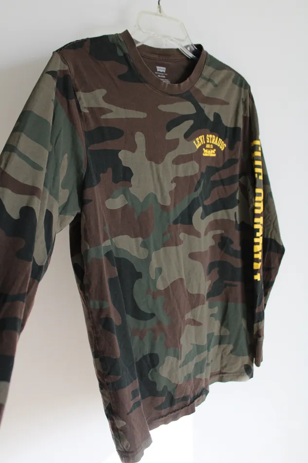 Levis Green Camo Long Sleeved Logo Shirt XS Levis Earrings