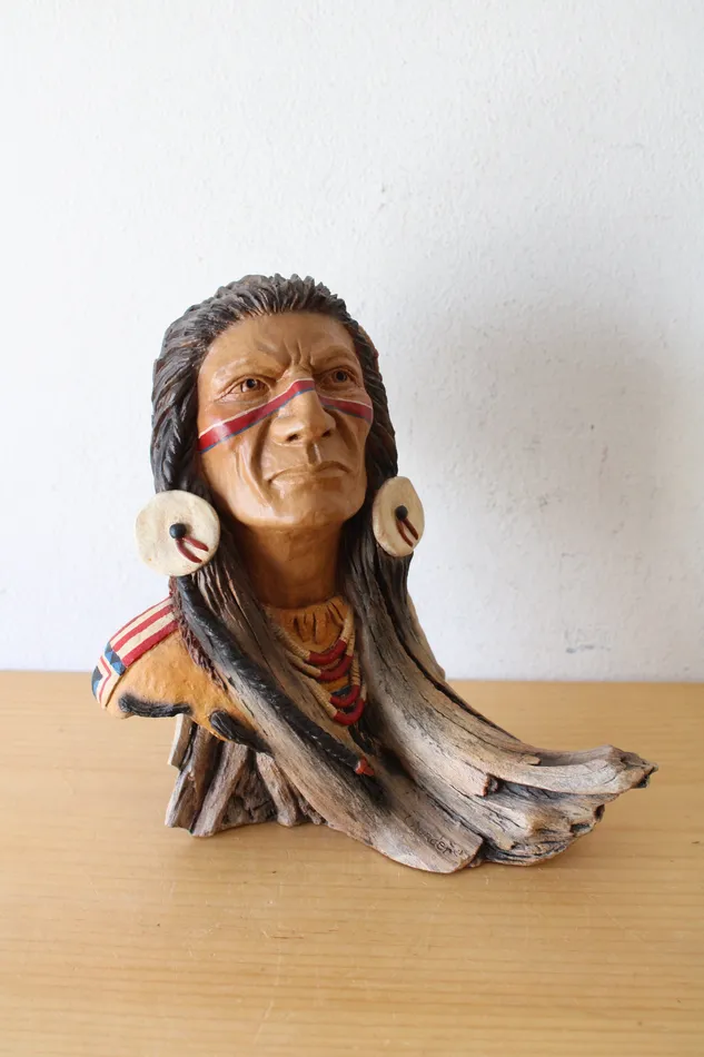 Mill Creek Studios Distant Thunder Stephen Herrero Native American Bust Mill Creek Studios Earrings