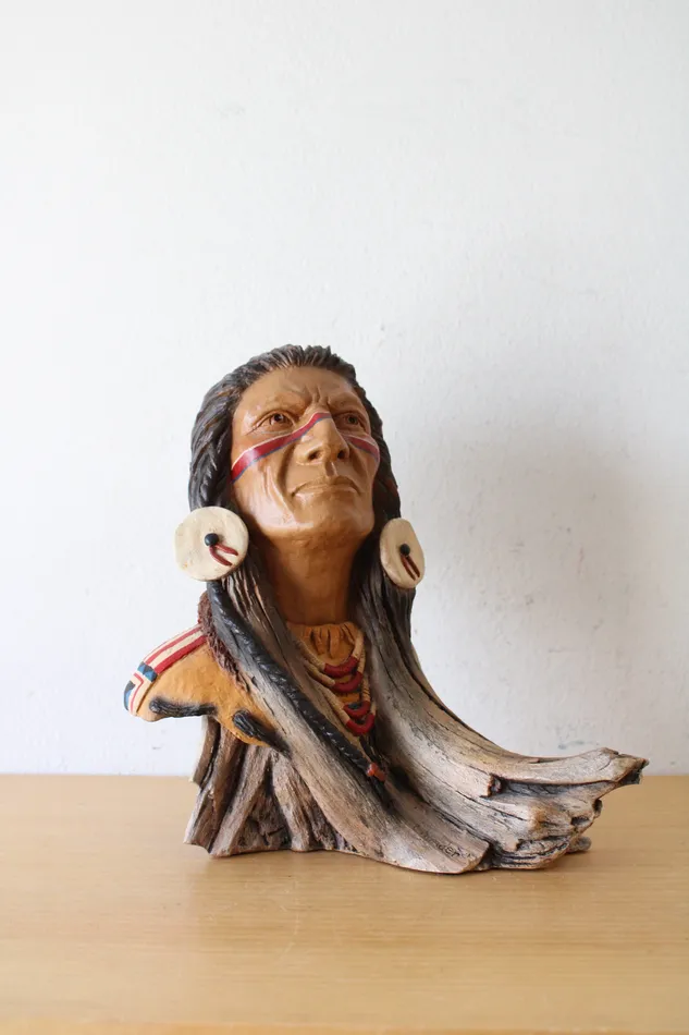 Mill Creek Studios Distant Thunder Stephen Herrero Native American Bust Mill Creek Studios Earrings