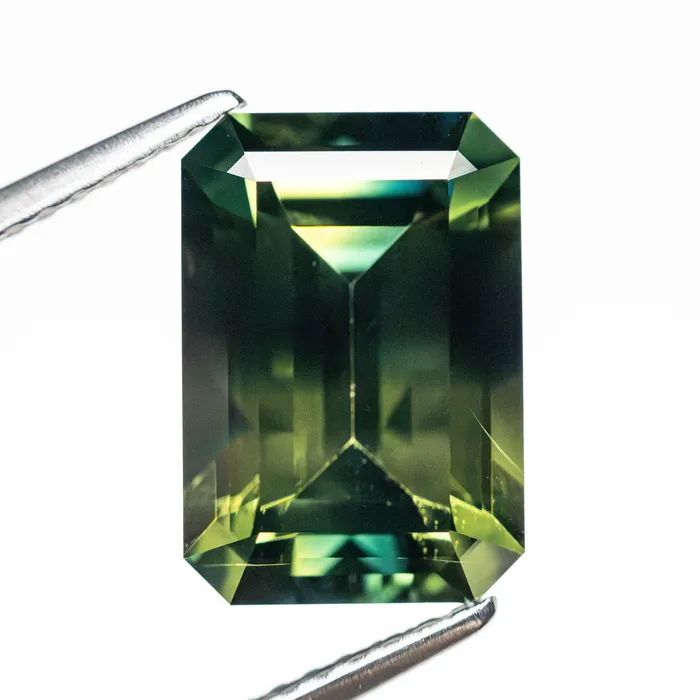 Misfit Gems 493ct 1137x789x534mm Cut Corner Rectangle Step Cut Sapphire 2511401 Rings