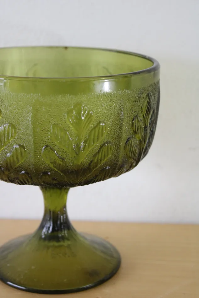 Necklaces FTD FTD Green Leaf 1978 Pedestal Dish