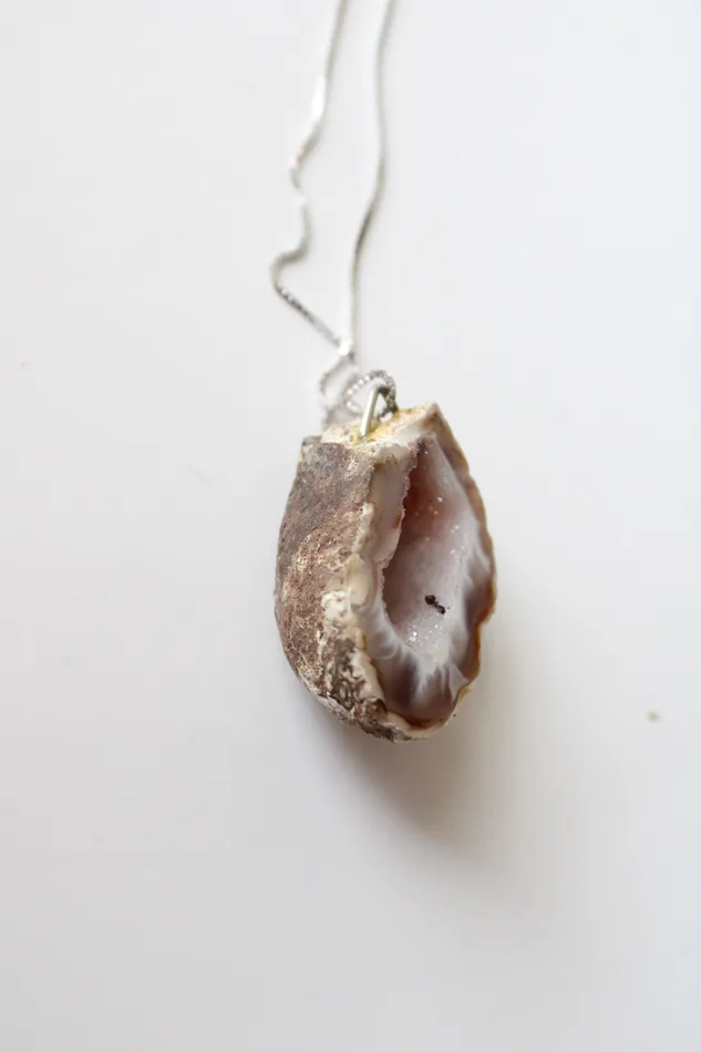 Necklaces Jubilee Thrift Agate Geode Pendant Necklace