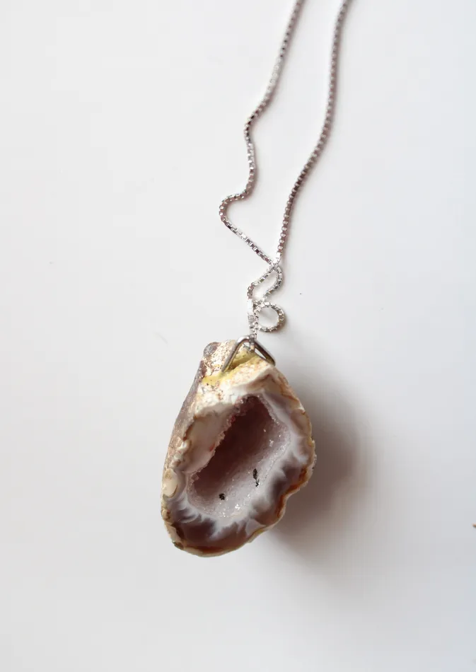 Necklaces Jubilee Thrift Agate Geode Pendant Necklace