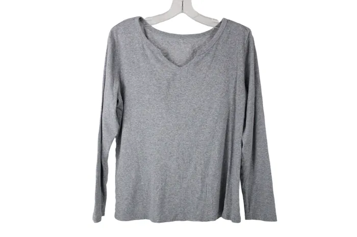 Necklaces Time And Tru Time And Tru Gray Long Sleeved shirt L