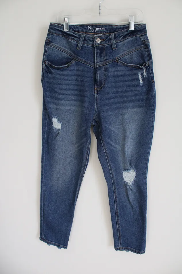 No Boundaries High Rise Distressed Jeans 11 No Boundaries Earrings