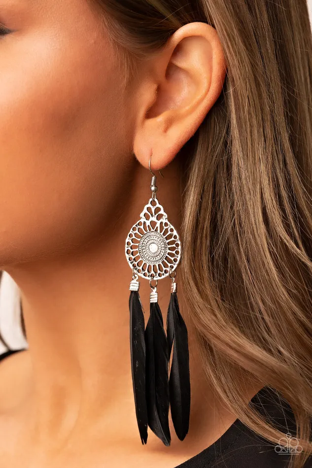 Paparazzi Accessories Earrings Pretty in PLUMES Black