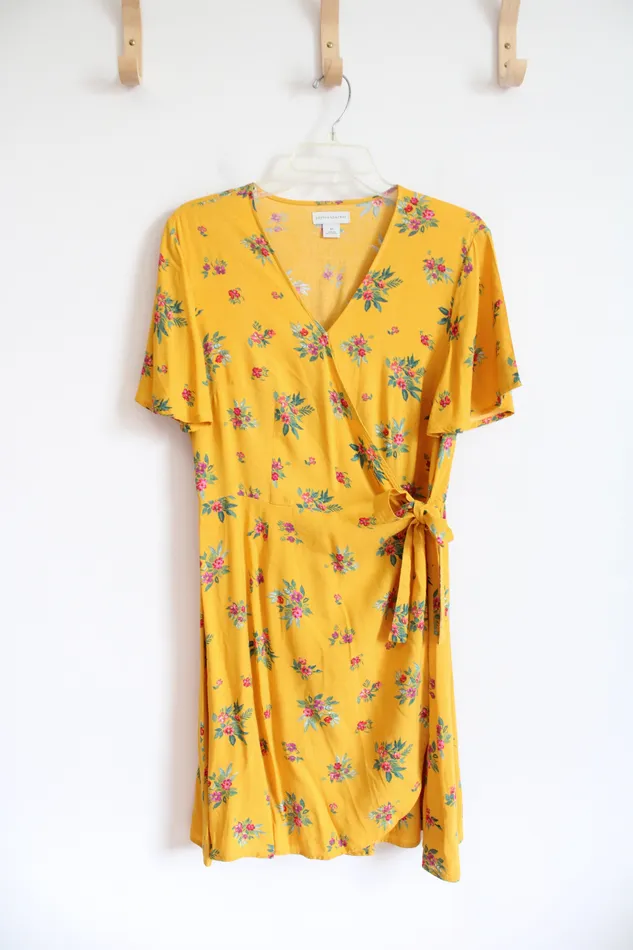 Payton Parker Rings Payton Parker Gold Floral Wrap Dress M