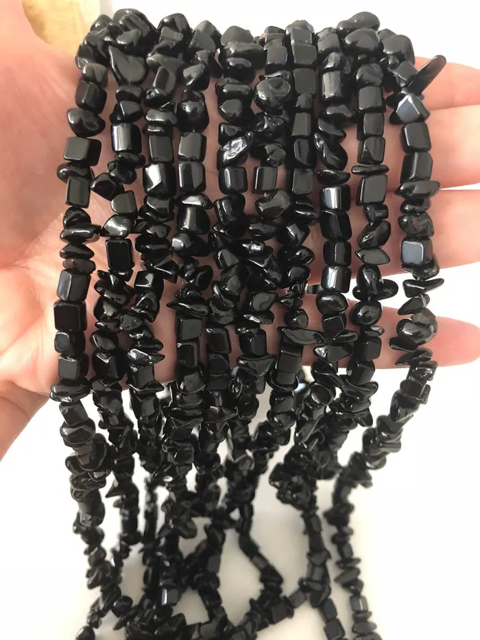 Peppy Beads Earrings 90 cm Strand Natural Onyx Chips Long strand 36 beads gemstone beads Peppy Beads Earrings 90 cm Strand Natural Onyx Chips Long strand 36 beads gemstone beads