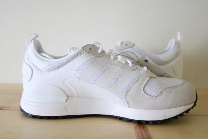 Rings Adidas NEW Adidas Originals ZX 700 White Sneakers Size 9 12 Mens