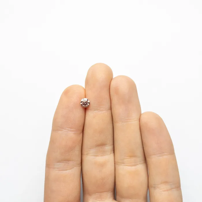 Rings Misfit Diamonds 070ct 551x548x362 GIA SI1 Fancy Deep Orangy Pink Round Brilliant 2414701