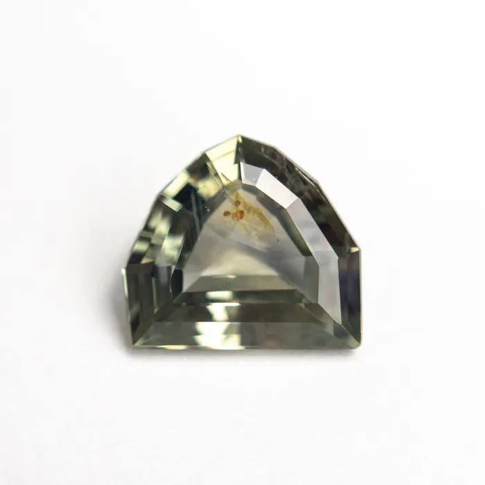 Rings Misfit Gems 283ct 933x838x428mm Shield Step Cut Sapphire 2517405