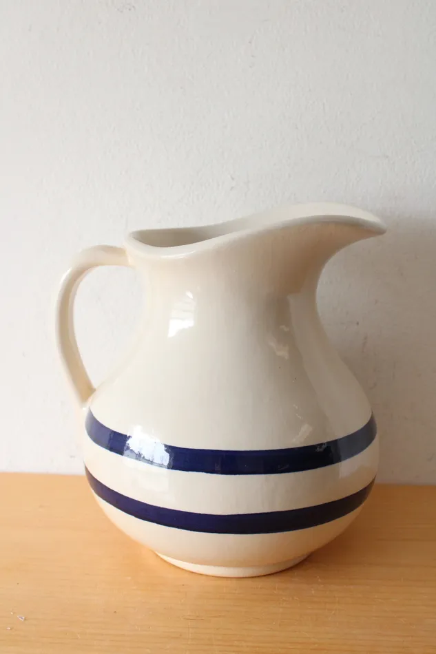 Rings Robinson Ransbottom Robinson Ransbottom Blue Striped Large Stoneware Pitcher Rings Robinson Ransbottom Robinson Ransbottom Blue Striped Large Stoneware Pitcher