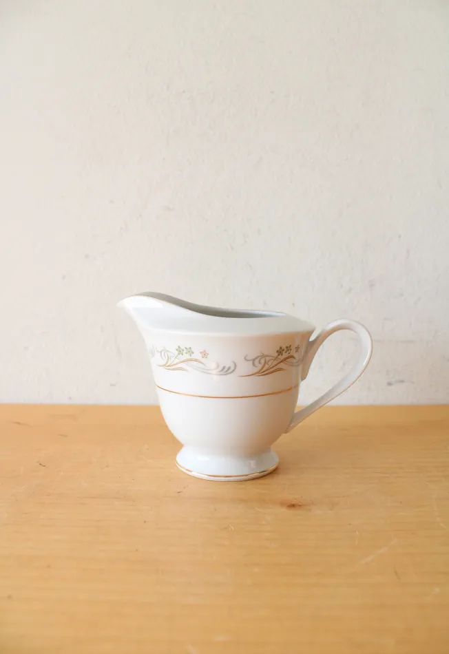 Rings Sango Sango Belaire Floral Creamer Pitcher