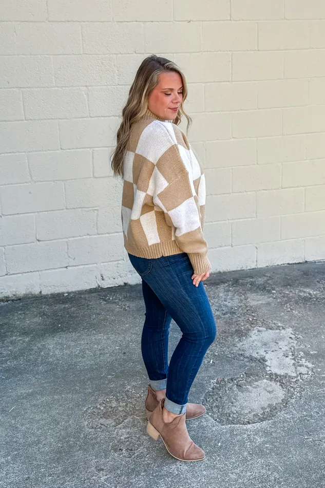 Sittin Pretty Checker Sweater Top White Birch Earrings