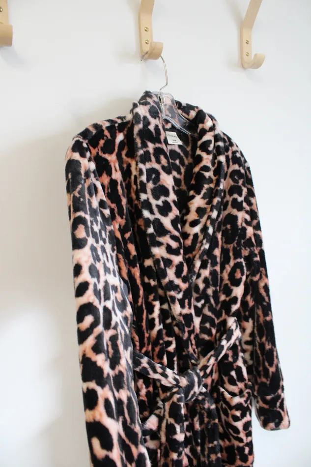 Soma Black Brown Leopard Print Fuzzy Robe SM Soma Rings