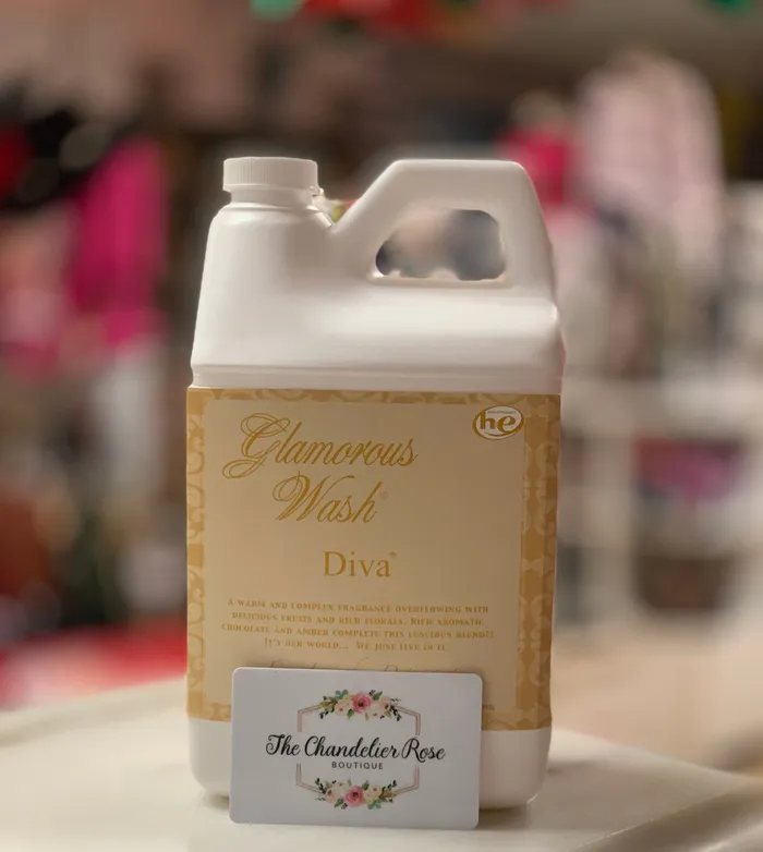 TYLER CANDLE CO GLAMOROUS WASH DIVA 64 OZ TYLER CANDLE COMPANY Earrings