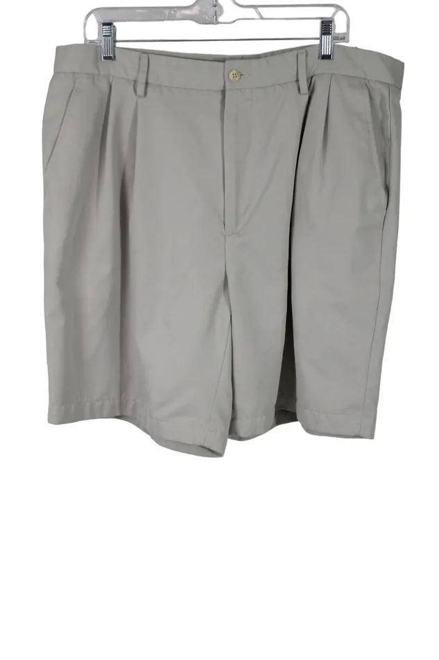 Van Heusen Earrings Van Heusen Beige Shorts 38