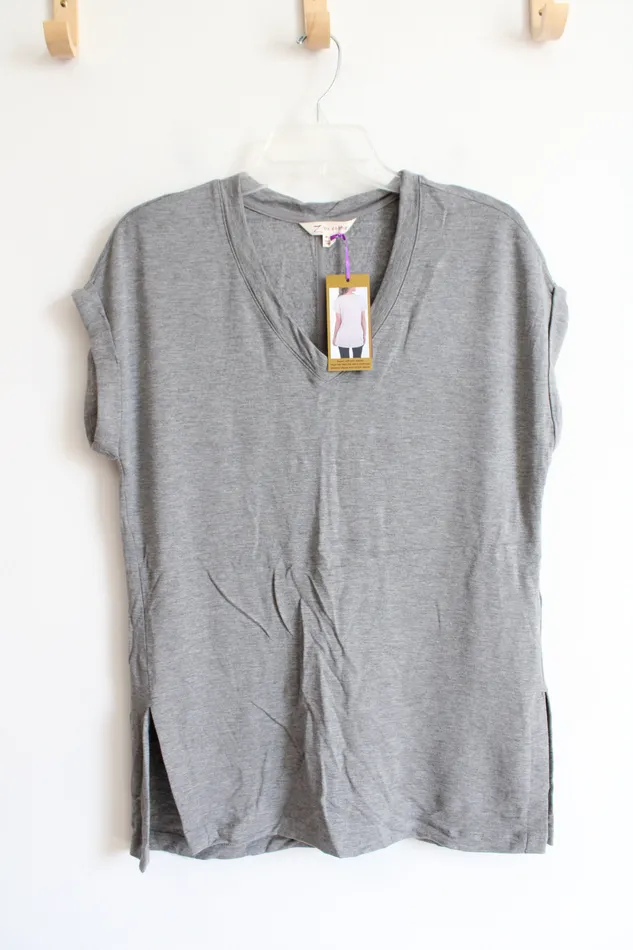 Z By Zobha Earrings NEW Z By Zobha Gray VNeck Studio Tee M